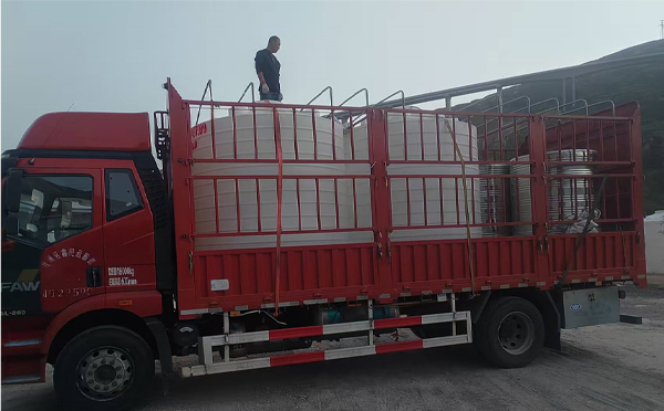 甘肃立式运输桶安排发货现场